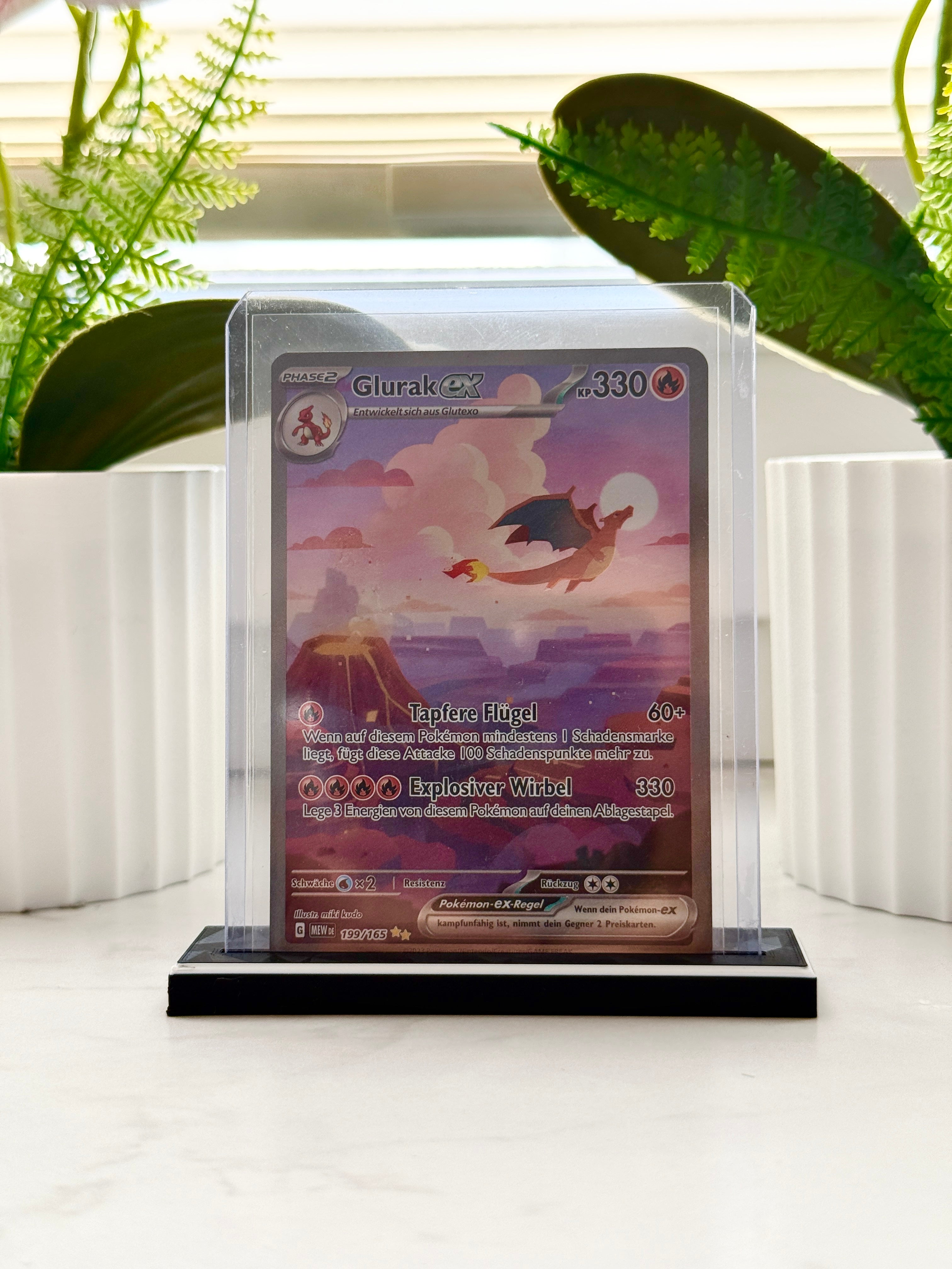 Toploader Aufsteller Schwarz/Weiss - Für alle gängigen TCGs (2er Set)