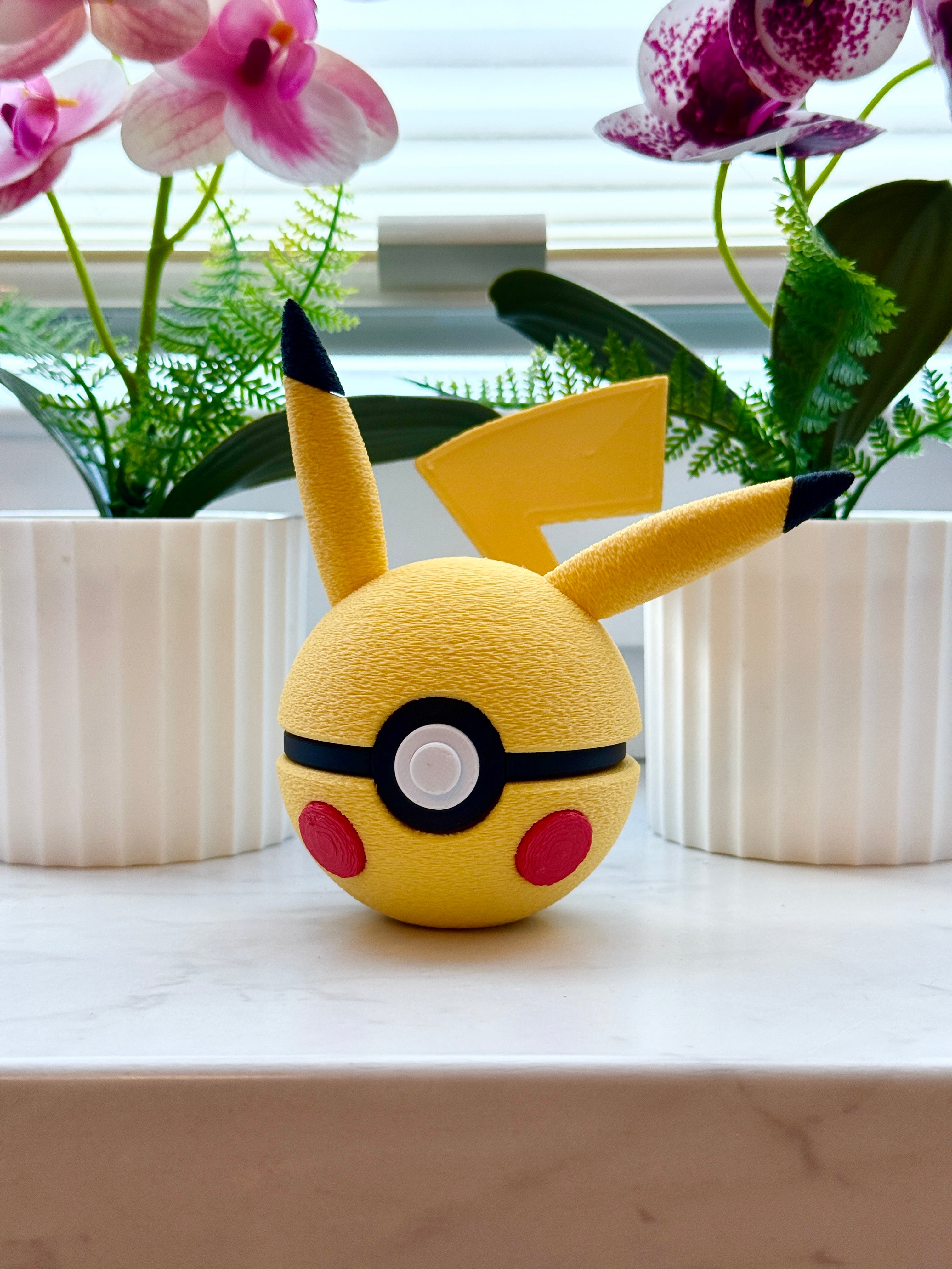 Pikachu Monsterball #025 | 3D-Druck Figur | Dekoratives Sammlerstück | Fan-Made