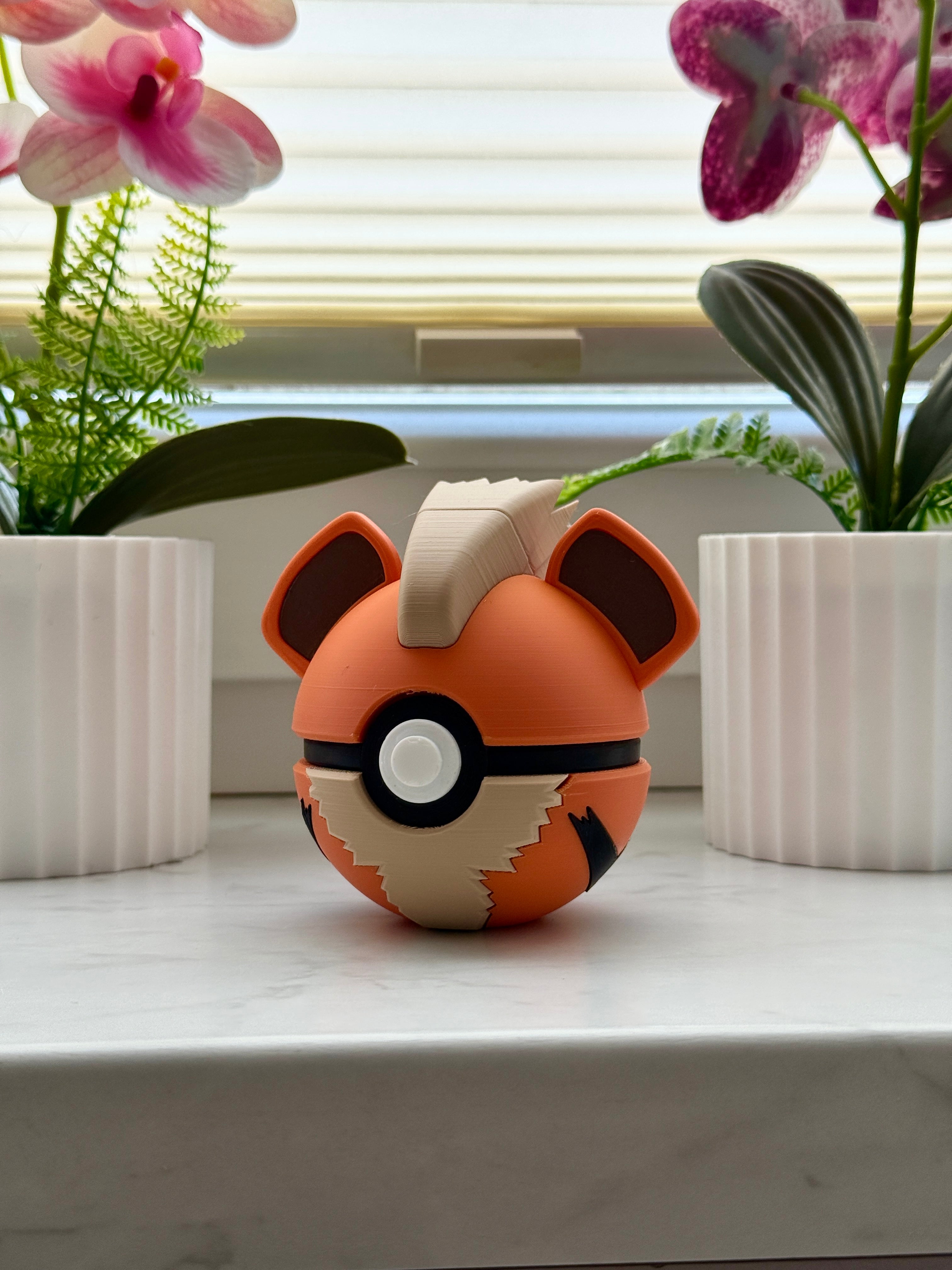 #058 - "Feuerwelpe" Monsterball