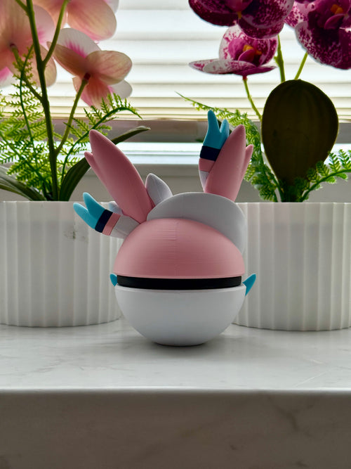 Feelinara Monsterball #700 | 3D-Druck Figur | Dekoratives Sammlerstück | Fan-Made