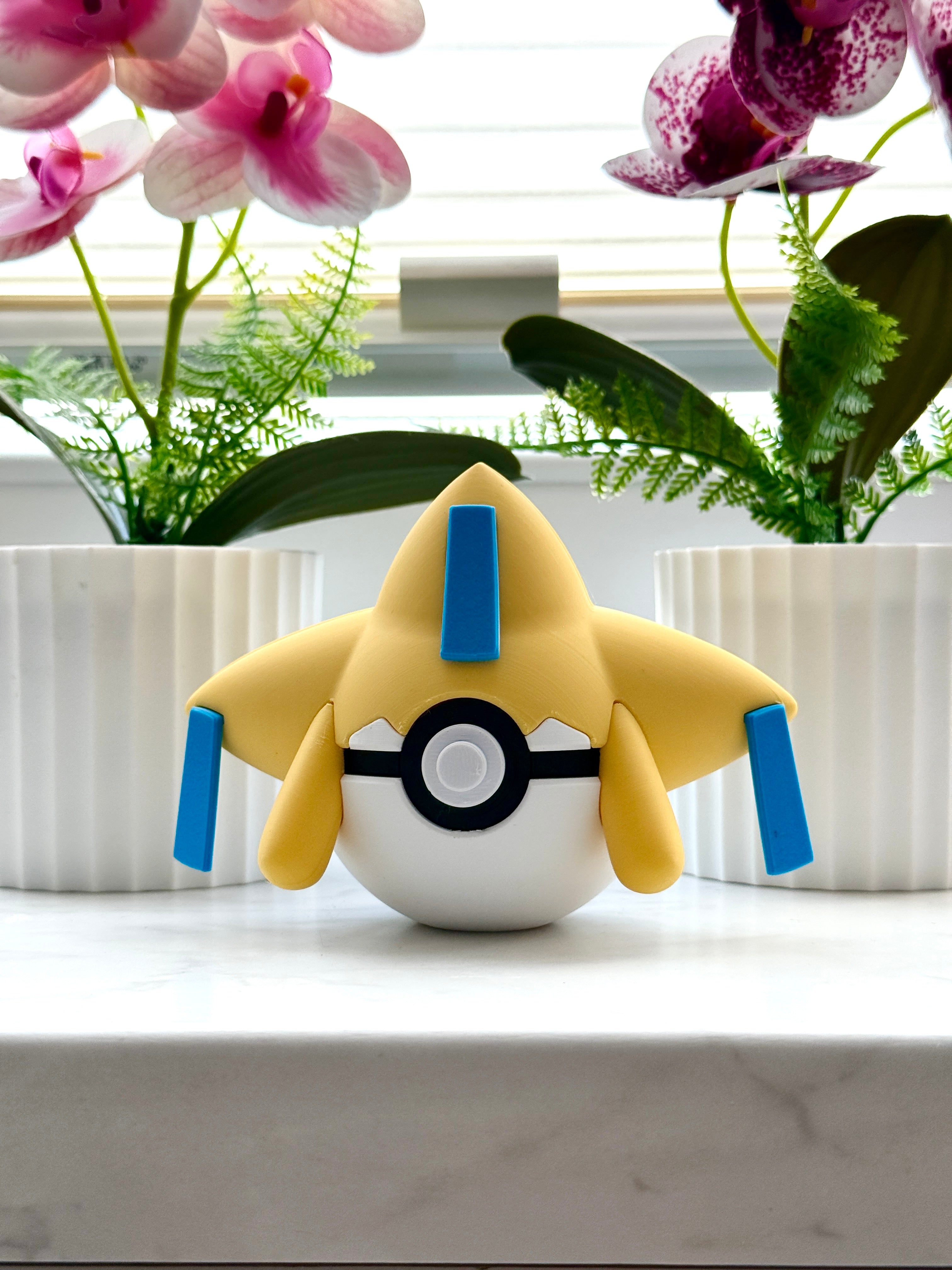 Jirachi Monsterball #385 | 3D-Druck Figur |Dekoratives Sammlerstück | Fan-Made