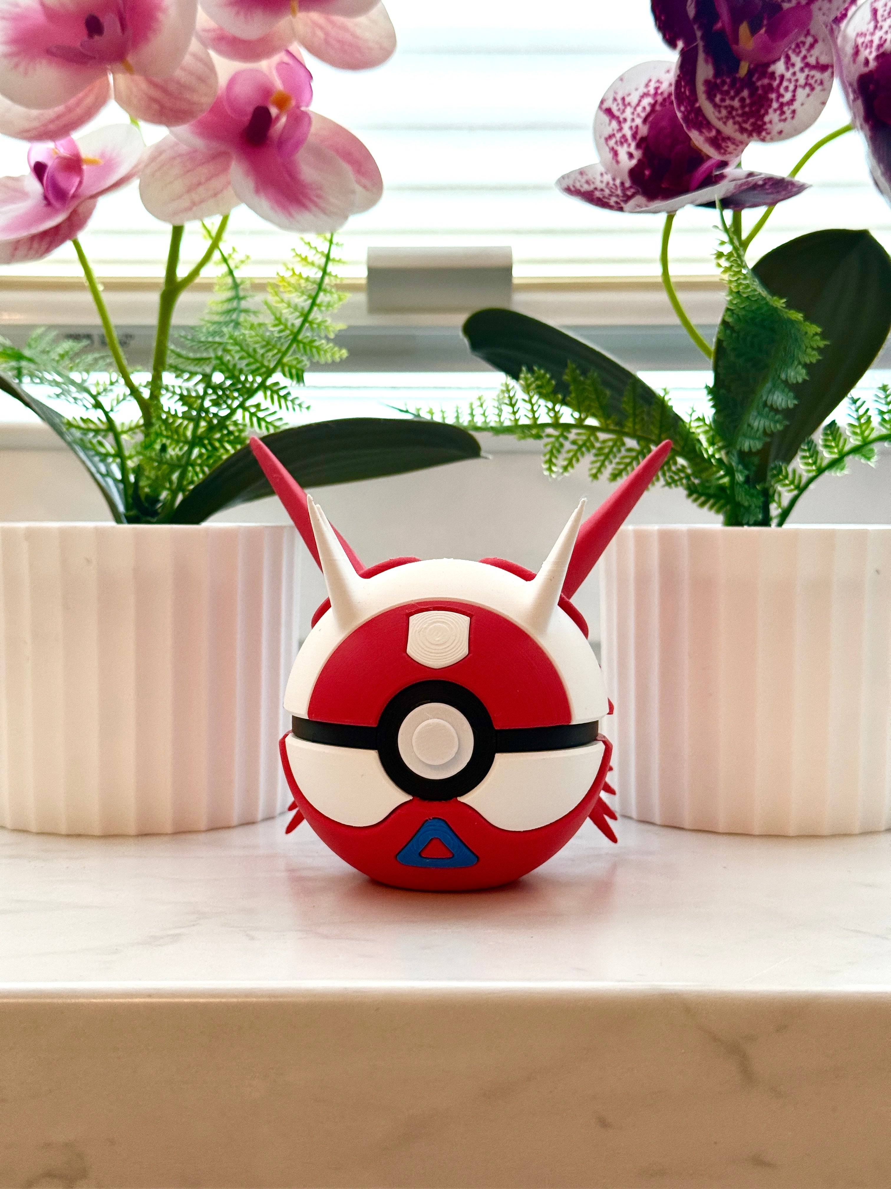 Latias Monsterball #380 | 3D-Druck Figur |
Dekoratives Sammlerstück | Fan-Made